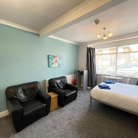Large Ground Floor Studio Holiday Apartment Skegness - Flat 12 Esterno foto
